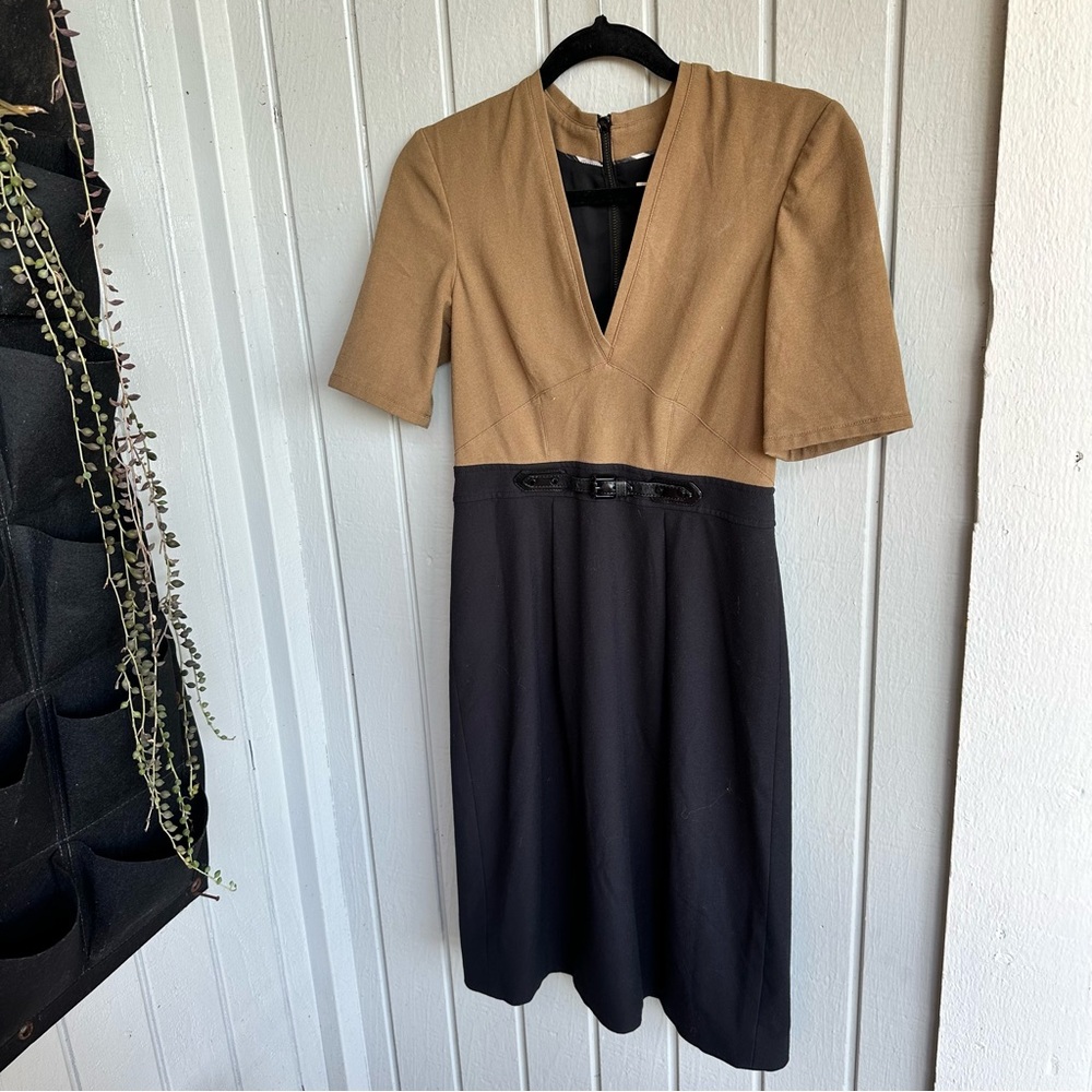 Burberry Women’s Sheath Dress Tan Black size 6
